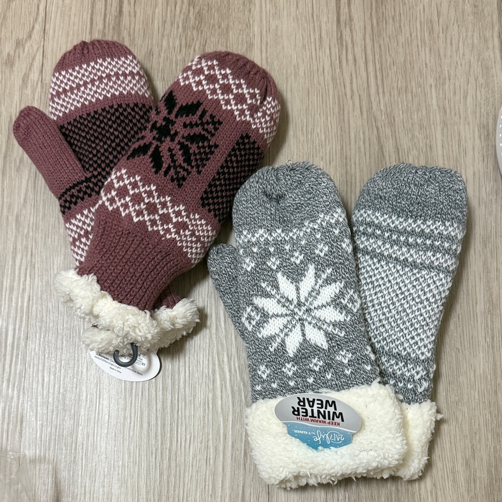 Winter Knit Mittens with Snowflake Design